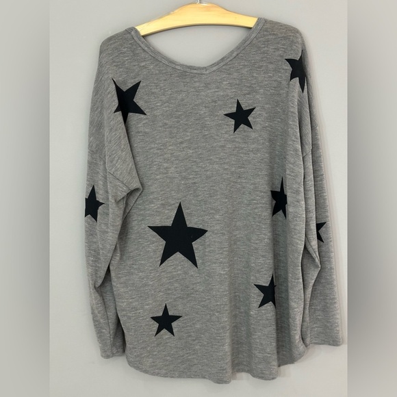 ✨NWT✨ Silver Icing: Women’s Long Sleeve Top- Size Large - Picture 2 of 5